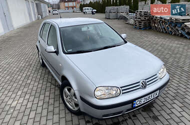 Хэтчбек Volkswagen Golf 2001 в 
