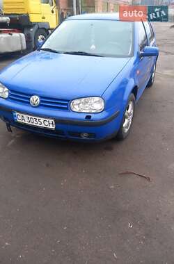 Хетчбек Volkswagen Golf 1999 в 