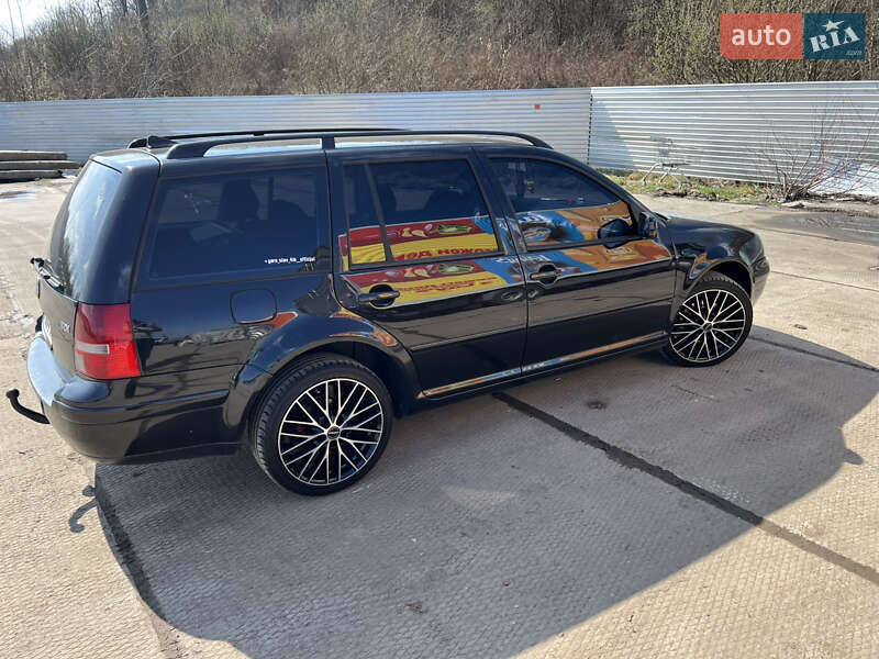 Універсал Volkswagen Golf 2003 в Львові