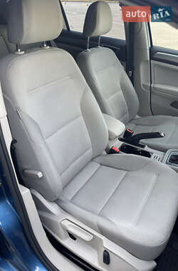 Универсал Volkswagen Golf 2015 в 
