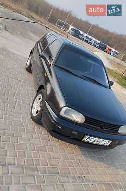 Хэтчбек Volkswagen Golf 1994 в 