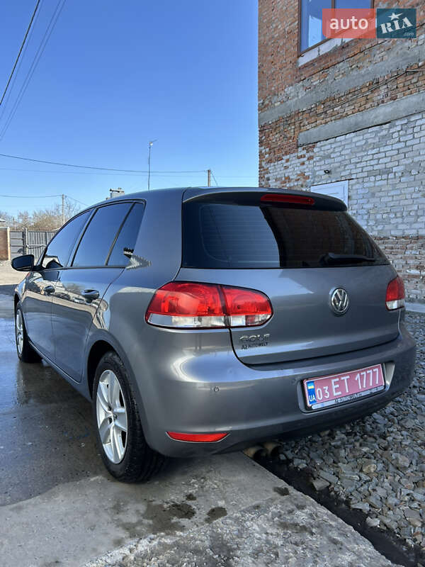 Хетчбек Volkswagen Golf 2009 в Луцьку