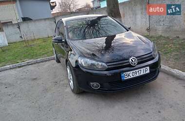 Хетчбек Volkswagen Golf 2009 в 