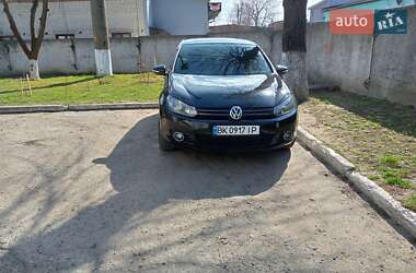 Хетчбек Volkswagen Golf 2009 в 