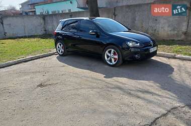 Хетчбек Volkswagen Golf 2009 в 
