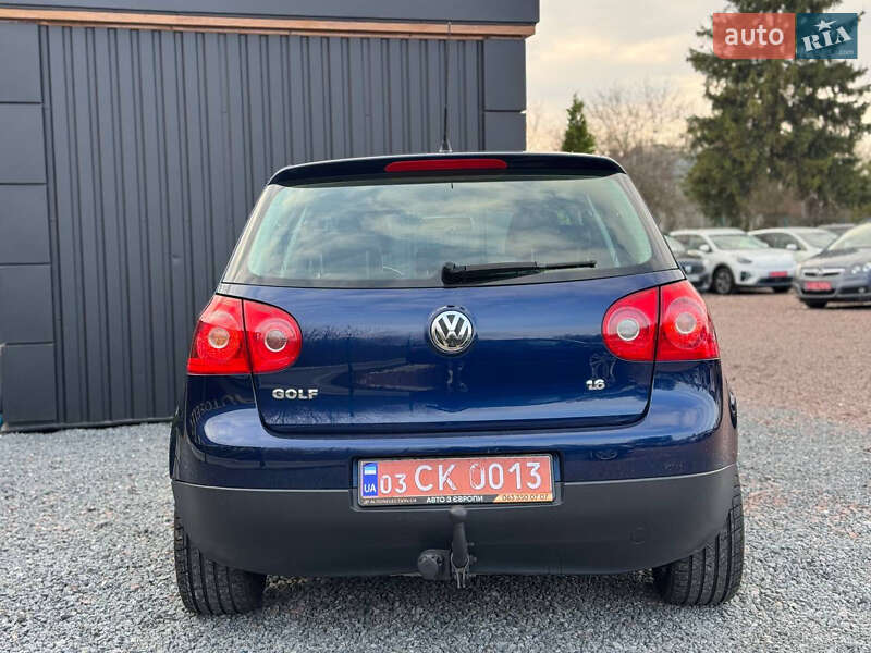 Хетчбек Volkswagen Golf 2008 в Дрогобичі