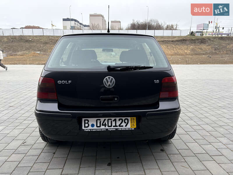 Хэтчбек Volkswagen Golf 2000 в Хмельницком