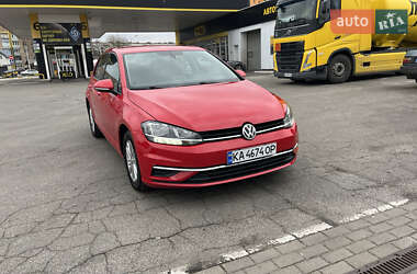 Хэтчбек Volkswagen Golf 2017 в 