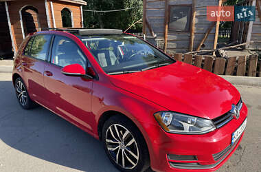 Хэтчбек Volkswagen Golf 2017 в 