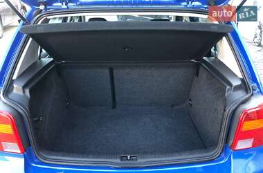 Хэтчбек Volkswagen Golf 1999 в 