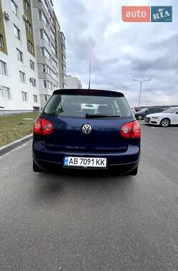 Хэтчбек Volkswagen Golf 2006 в 