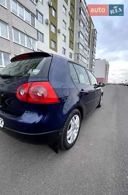 Хэтчбек Volkswagen Golf 2006 в 
