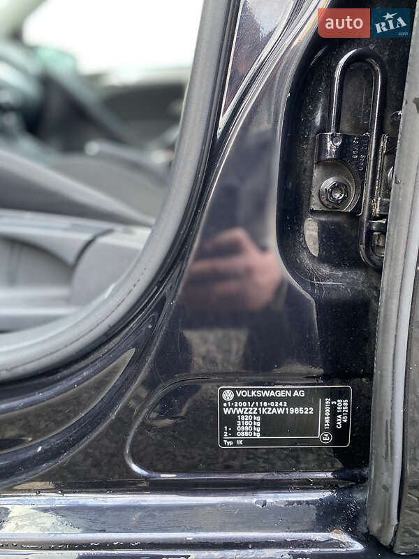 Хетчбек Volkswagen Golf 2010 в Луцьку