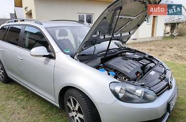 Универсал Volkswagen Golf 2012 в 