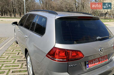 Універсал Volkswagen Golf 2015 в 