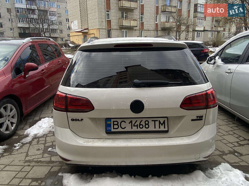 Универсал Volkswagen Golf 2015 в Стрые