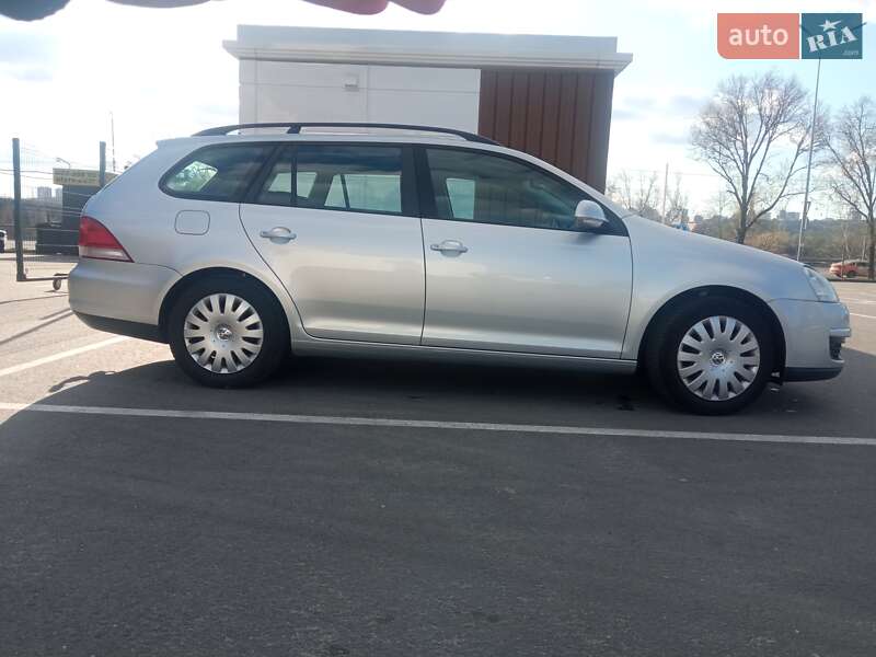 Универсал Volkswagen Golf 2007 в Киеве