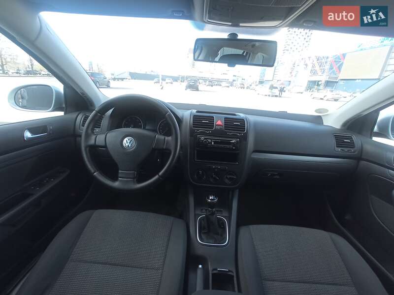 Универсал Volkswagen Golf 2007 в Киеве