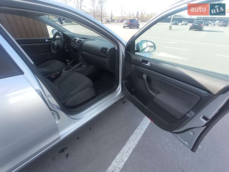 Универсал Volkswagen Golf 2007 в Киеве