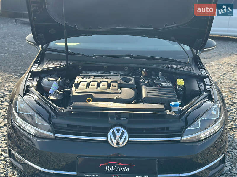 Універсал Volkswagen Golf 2019 в Бродах