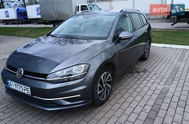 Універсал Volkswagen Golf 2018 в Києві
