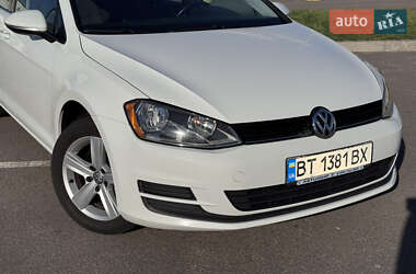 Универсал Volkswagen Golf 2015 в 