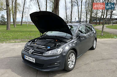 Универсал Volkswagen Golf 2014 в 