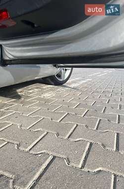 Хэтчбек Volkswagen Golf 2010 в 