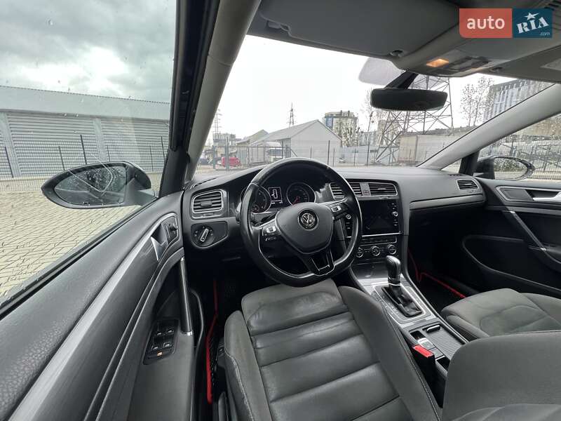 Универсал Volkswagen Golf 2018 в Львове