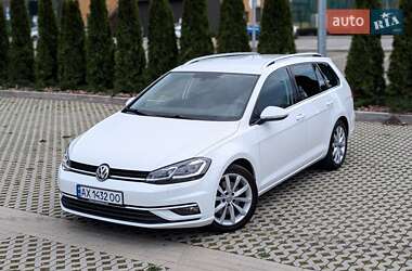 Універсал Volkswagen Golf 2017 в 