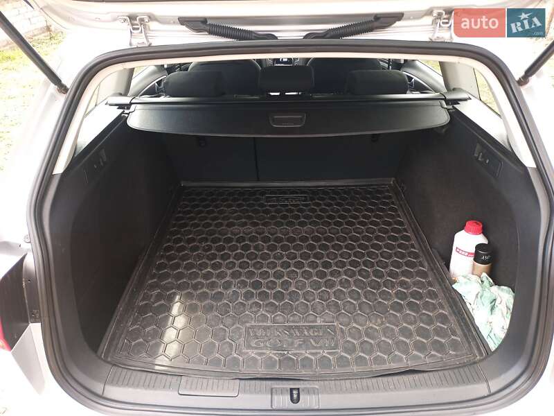 Універсал Volkswagen Golf 2014 в Богодухіву