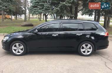 Універсал Volkswagen Golf 2015 в Житомирі