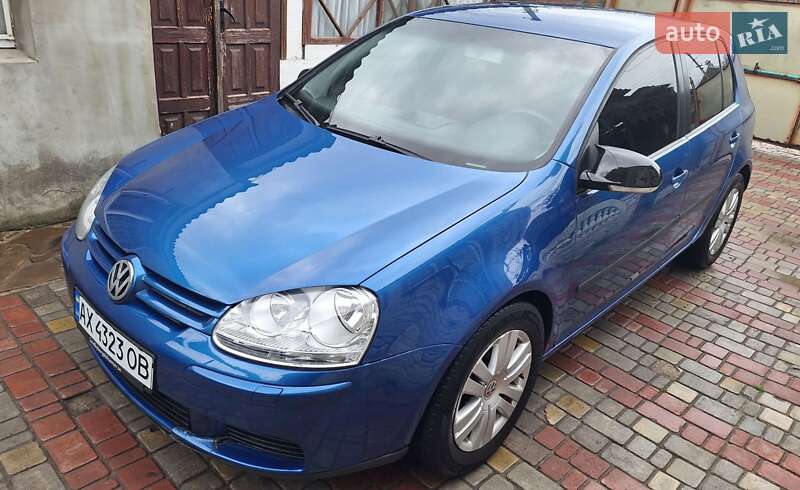 Volkswagen Golf 2003