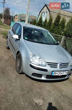Хэтчбек Volkswagen Golf 2005 в Кодыме