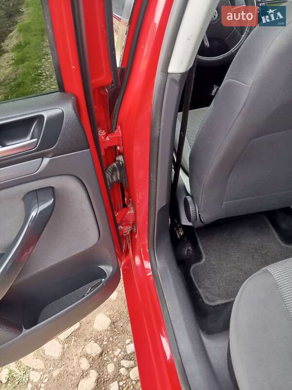 Универсал Volkswagen Golf 2009 в Косове