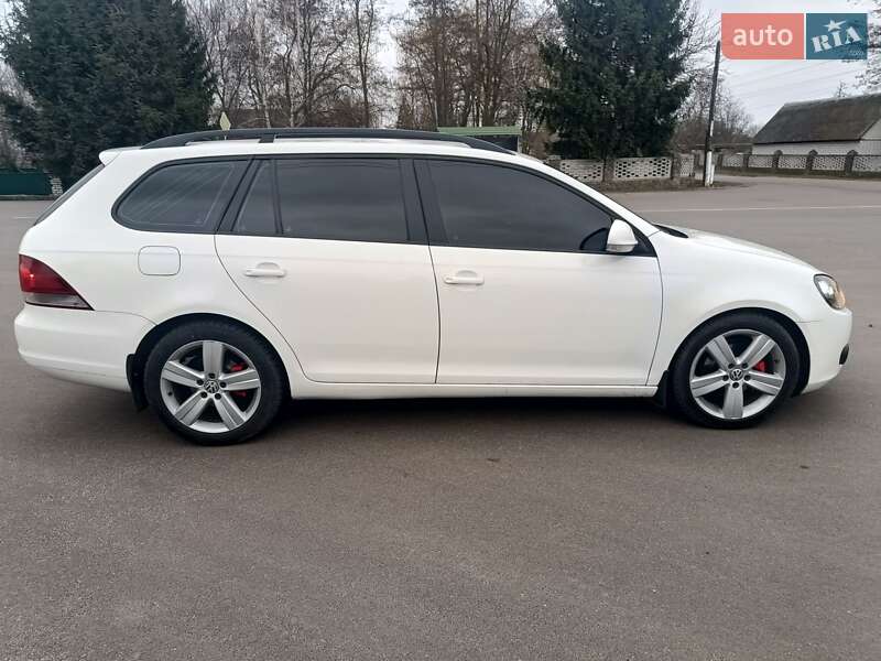 Универсал Volkswagen Golf 2011 в Переяславе