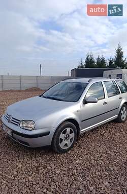 Универсал Volkswagen Golf 2004 в 