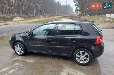 Хэтчбек Volkswagen Golf 2006 в 
