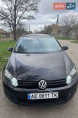 Універсал Volkswagen Golf 2010 в 