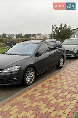 Універсал Volkswagen Golf 2015 в Тернополі