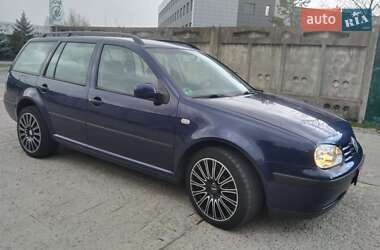 Універсал Volkswagen Golf 2000 в Києві
