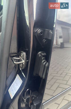 Хэтчбек Volkswagen Golf 2005 в 