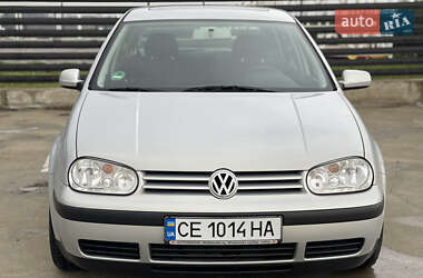Хэтчбек Volkswagen Golf 2000 в 