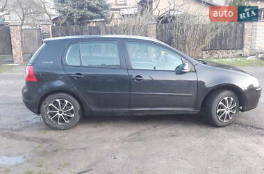 Хетчбек Volkswagen Golf 2008 в 