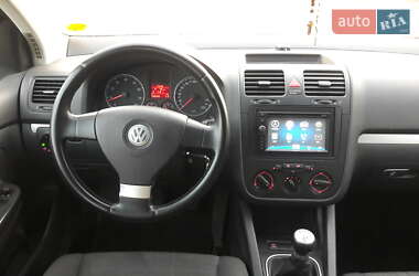 Хетчбек Volkswagen Golf 2008 в 