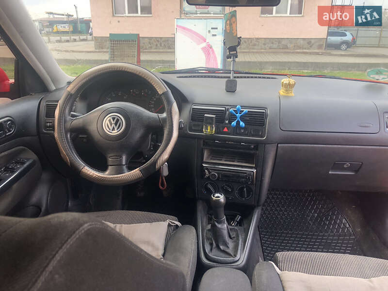 Хэтчбек Volkswagen Golf 1998 в Драчинцах