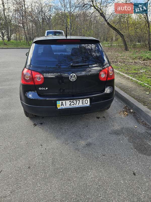 Хэтчбек Volkswagen Golf 2007 в Киеве