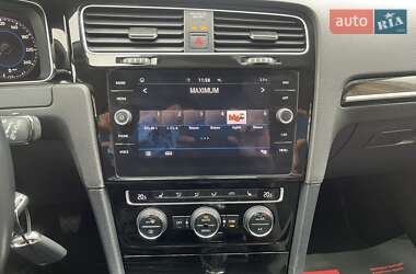 Универсал Volkswagen Golf 2019 в 