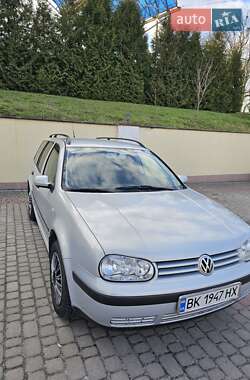 Універсал Volkswagen Golf 2000 в 