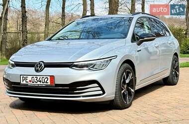 Универсал Volkswagen Golf 2022 в 